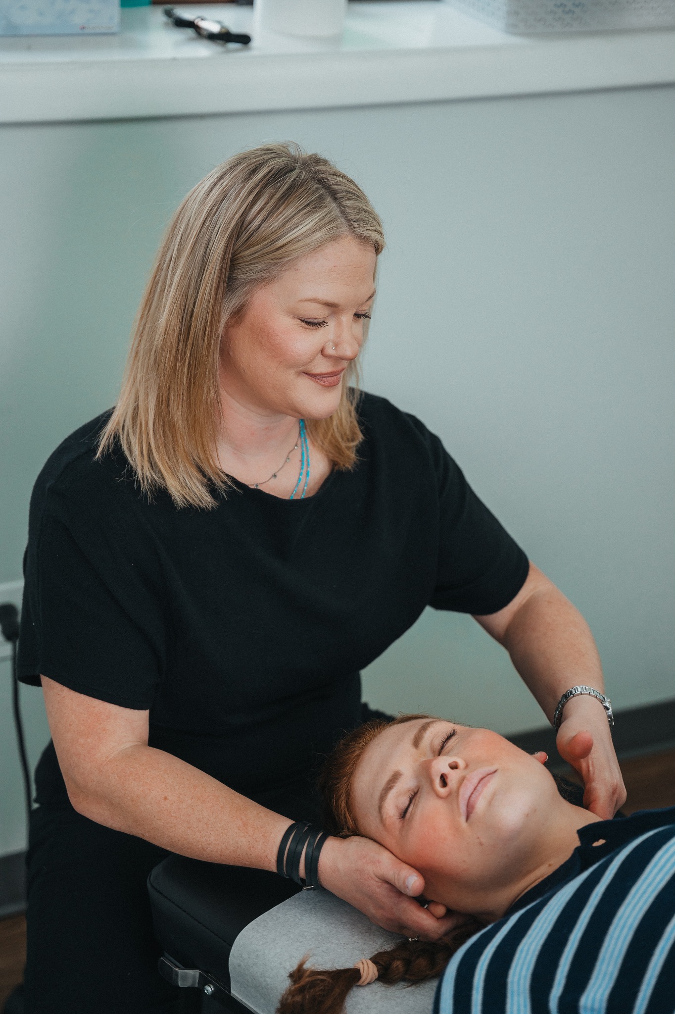 Chiropractic treatment in progress